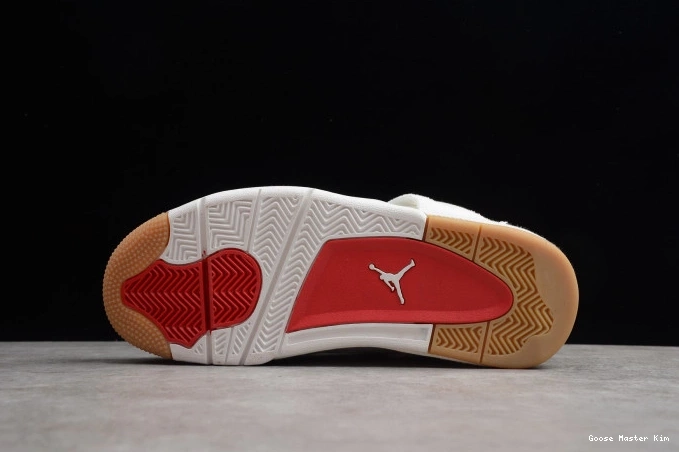 x Levi's AO2571-100 Jordan 'White' Air 4 0812